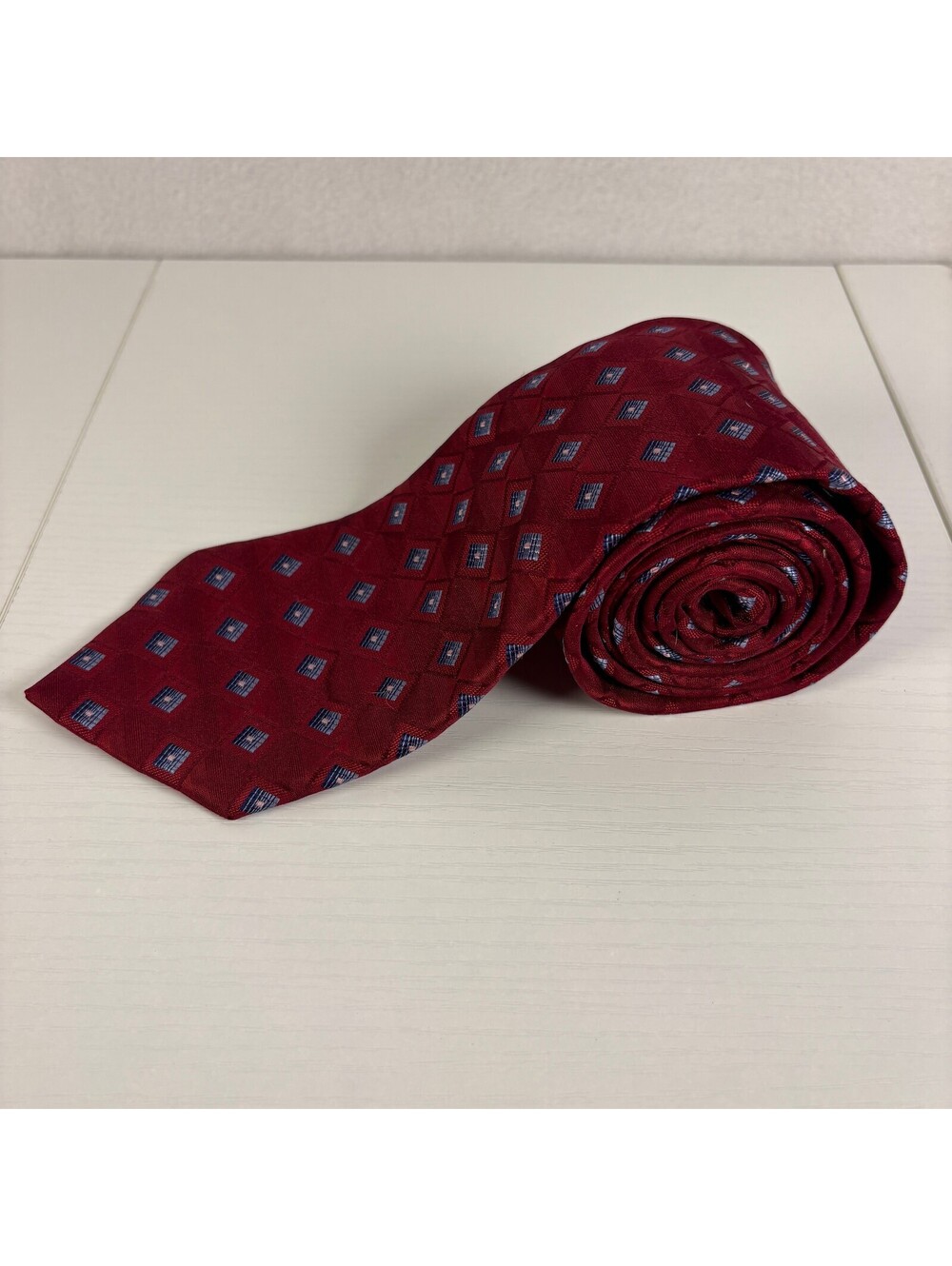 Beau Brummel Soho Mens Silk Tie Burgundy Red Diamond Geometric Necktie